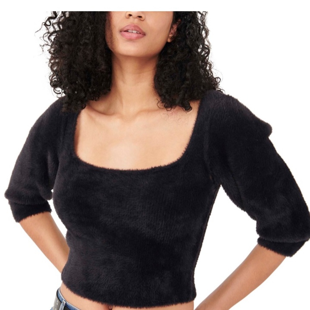 Free People - Black sweater NWT